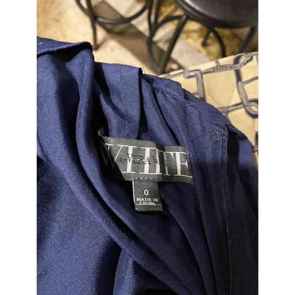 White by Vera Wang Long Dress Size 0 - Picture 7 of 9